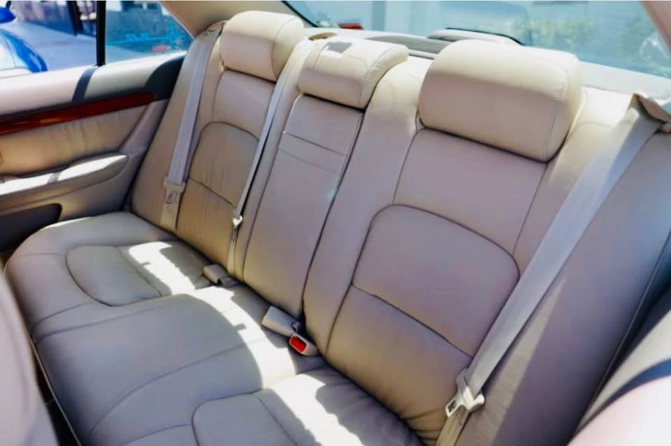 1998 Toyota Progres - Image 9 of 9