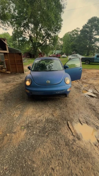 1998 Volkswagen Beetle (1980-2003) - Image 8 of 14