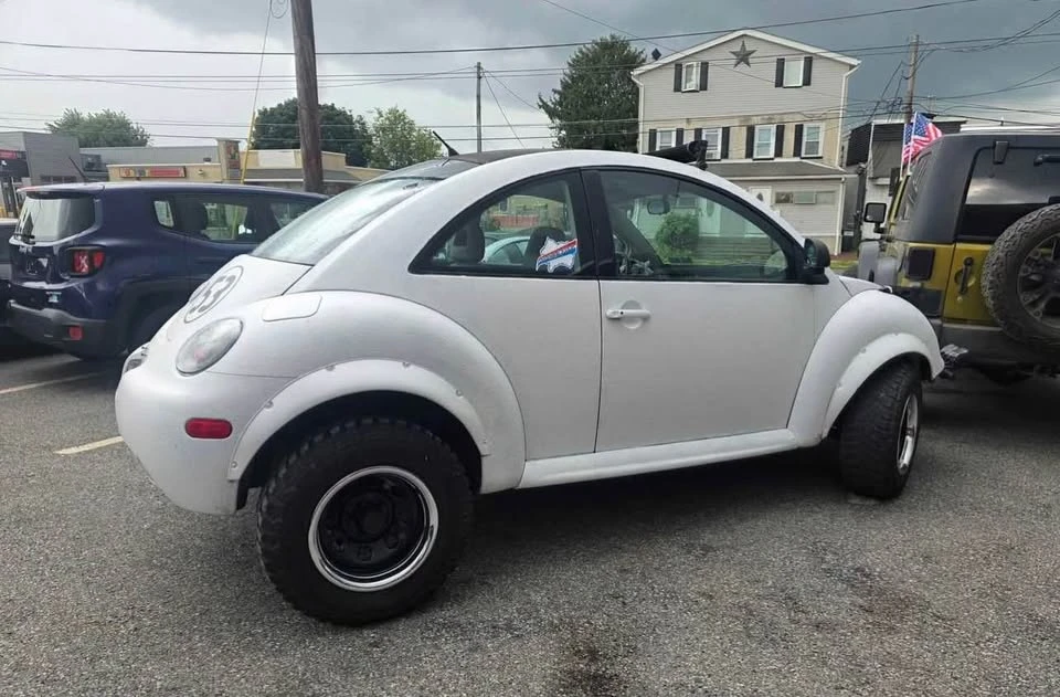 1998 Volkswagen New Beetle - Image 2 of 3