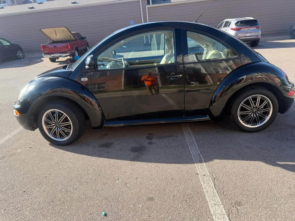 1998 Volkswagen New Beetle - Image 5 of 17