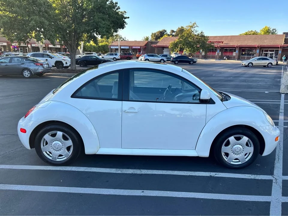 1998 Volkswagen New Beetle - Image 4 of 20