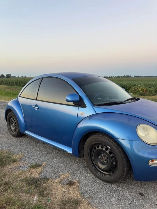 1998 Volkswagen New Beetle - Image 2 of 6