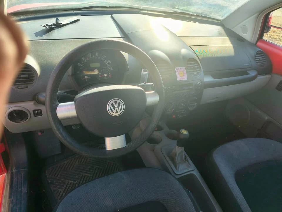 1998 Volkswagen New Beetle - Image 4 of 7