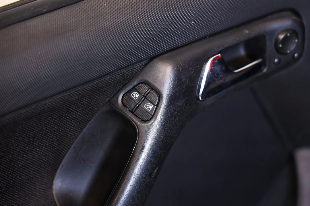 1998 Volkswagen Golf Cabrio Mk3 - Image 30 of 30