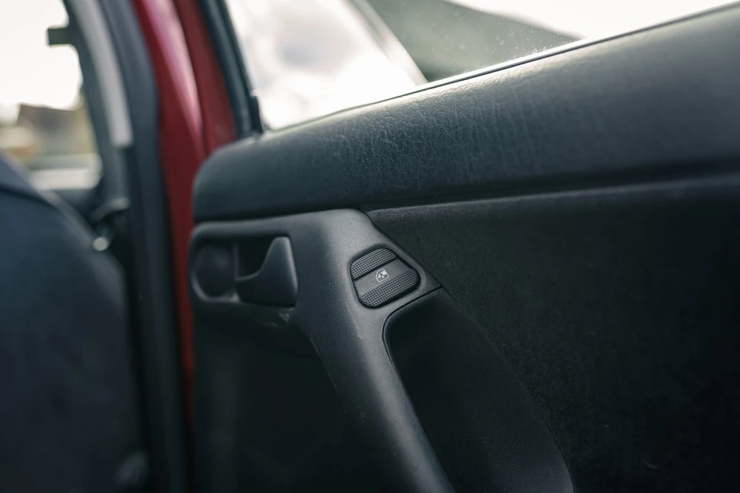 1998 Volkswagen Golf Mk3 - Image 10 of 30