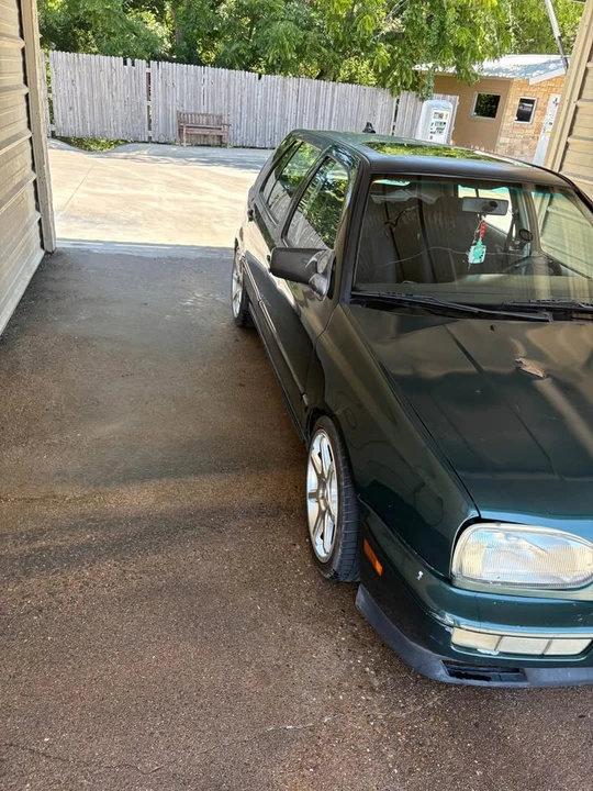 1998 Volkswagen Golf - Image 2 of 10