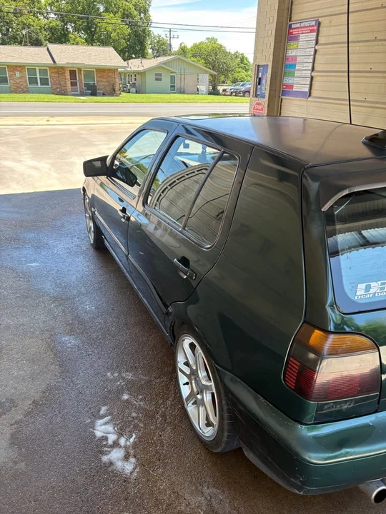 1998 Volkswagen Golf - Image 4 of 10