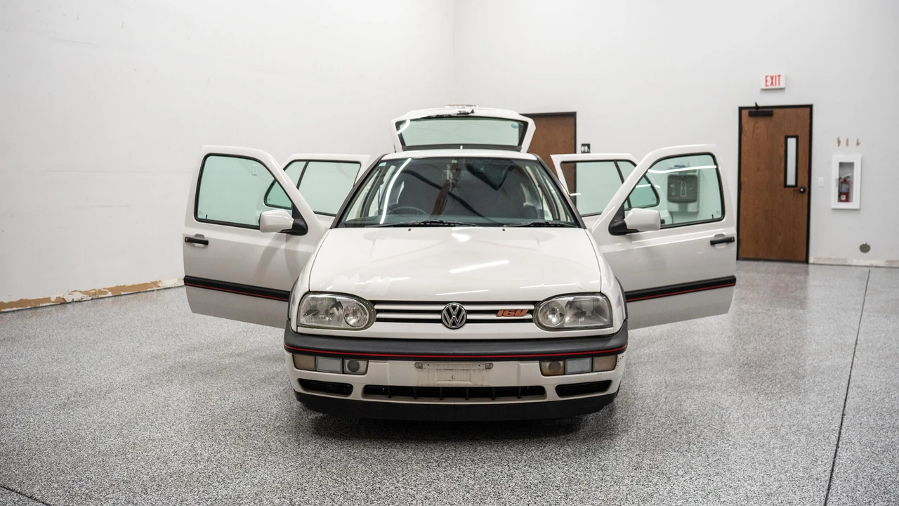 1998 Volkswagen GTI Mk3 - Image 18 of 31