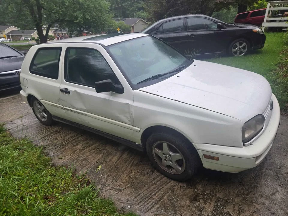1998 Volkswagen Golf - Image 2 of 9