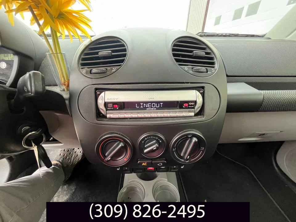 1998 Volkswagen New Beetle - Image 10 of 13