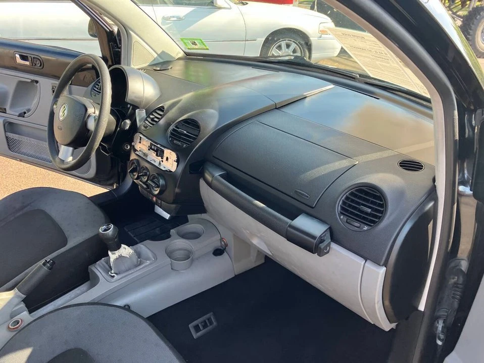 1998 Volkswagen New Beetle - Image 19 of 20