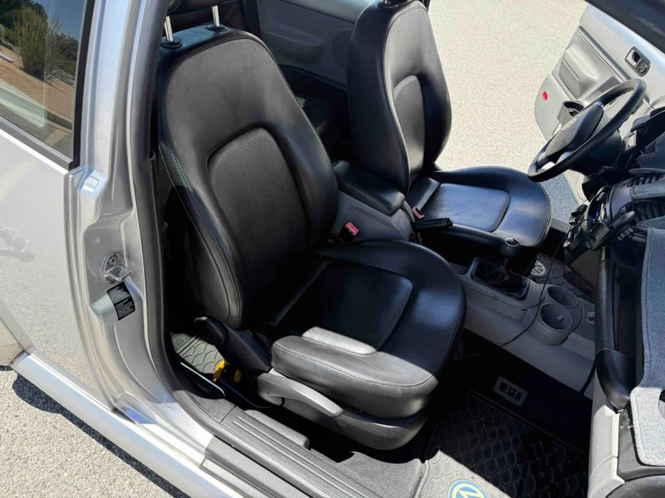1998 Volkswagen New Beetle - Image 11 of 16