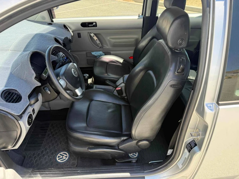 1998 Volkswagen New Beetle - Image 8 of 16