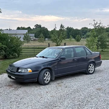 1998 Volvo S70 AWD Sedan 4D