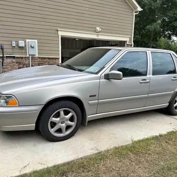 1998 Volvo S70 AWD Sedan 4D
