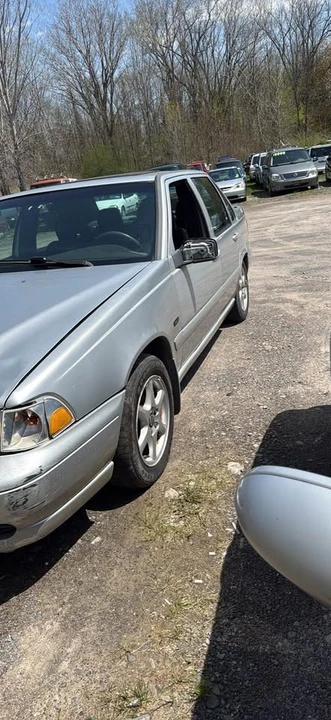 1998 Volvo S70 - Image 2 of 8