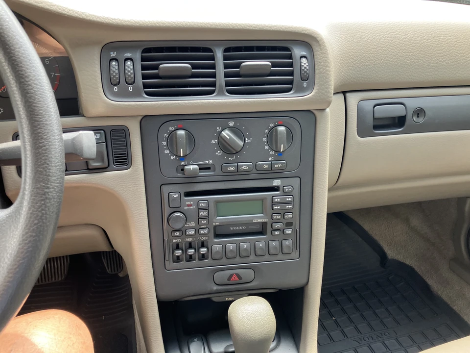 1998 Volvo S70 - Image 28 of 31