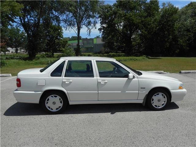 1998 Volvo S70 - Image 2 of 12