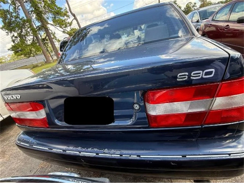 1998 Volvo S90 - Image 2 of 9