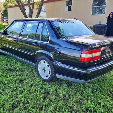 1998 Volvo S90 Sedan 4D