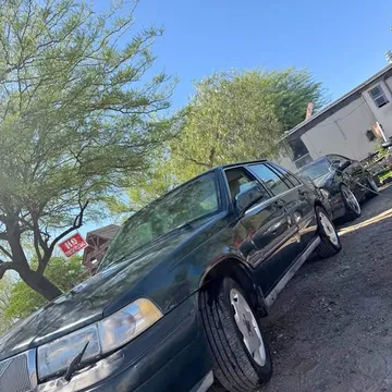 1998 Volvo S90 Sedan 4D