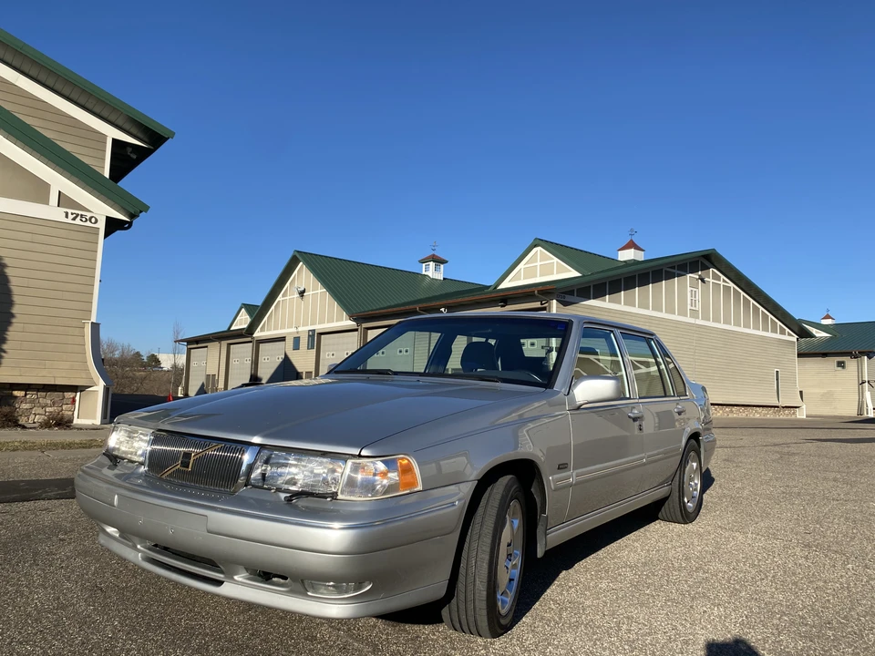 1998 Volvo S90 - Image 9 of 31