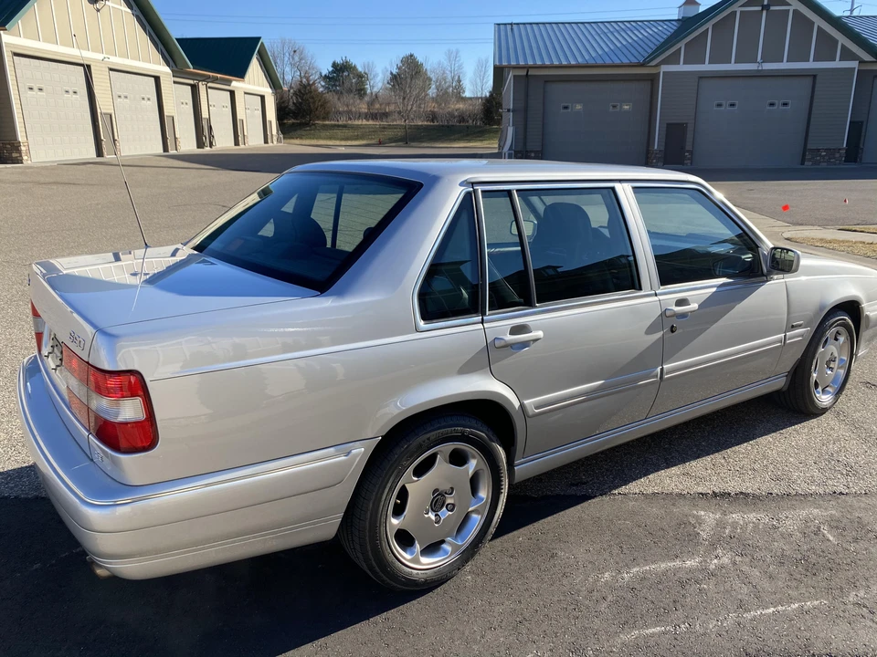 1998 Volvo S90 - Image 4 of 31