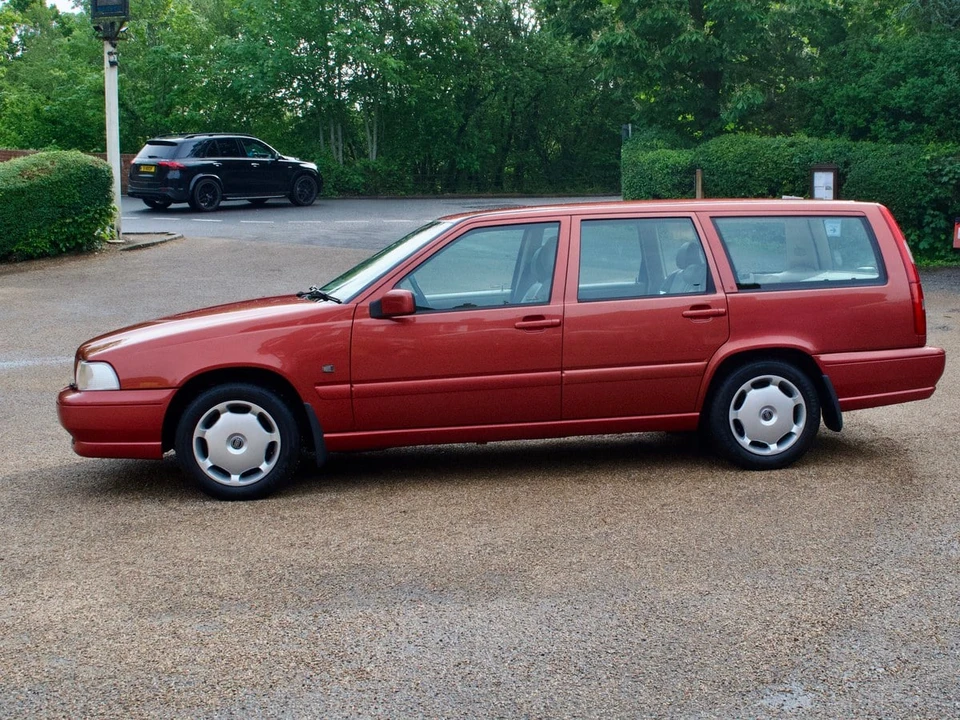 1998 Volvo V70 1st Gen - Image 6 of 30