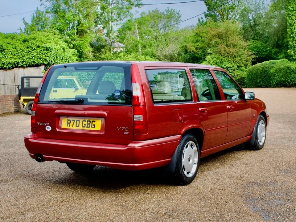 1998 Volvo V70 1st Gen - Image 8 of 30
