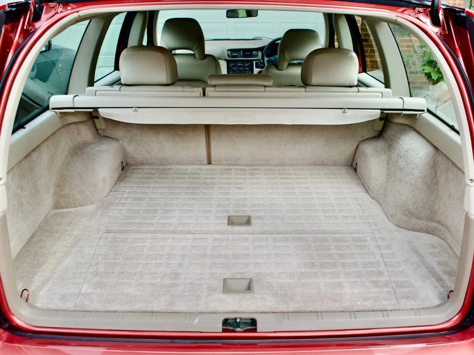 1998 Volvo V70 1st Gen - Image 5 of 30