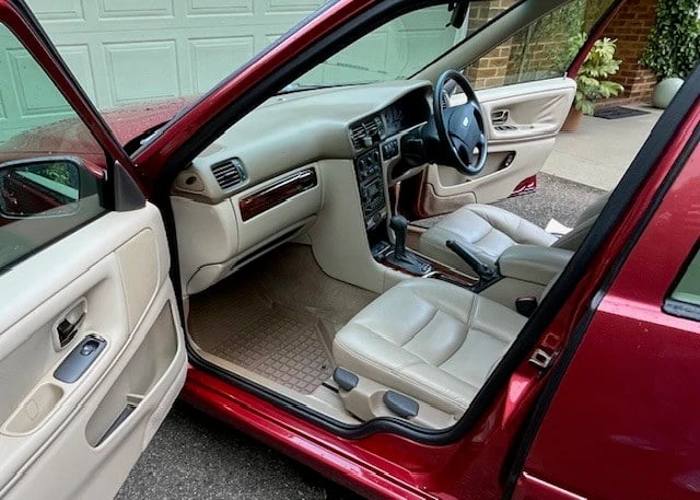 1998 Volvo V70 1st Gen - Image 3 of 30