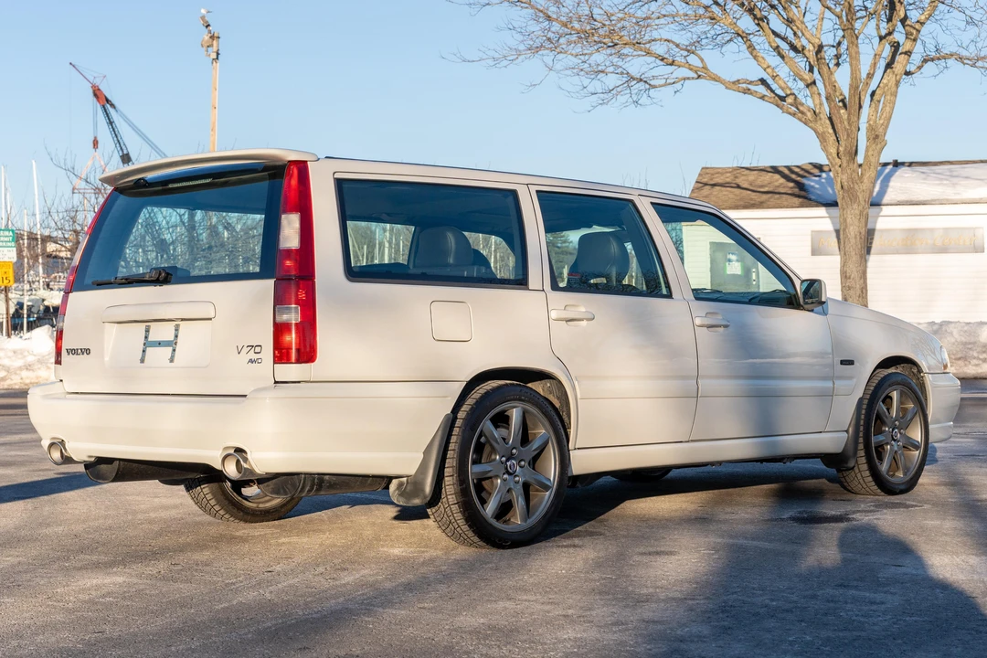 1998 Volvo V70 XC 1st Gen - Image 17 of 31