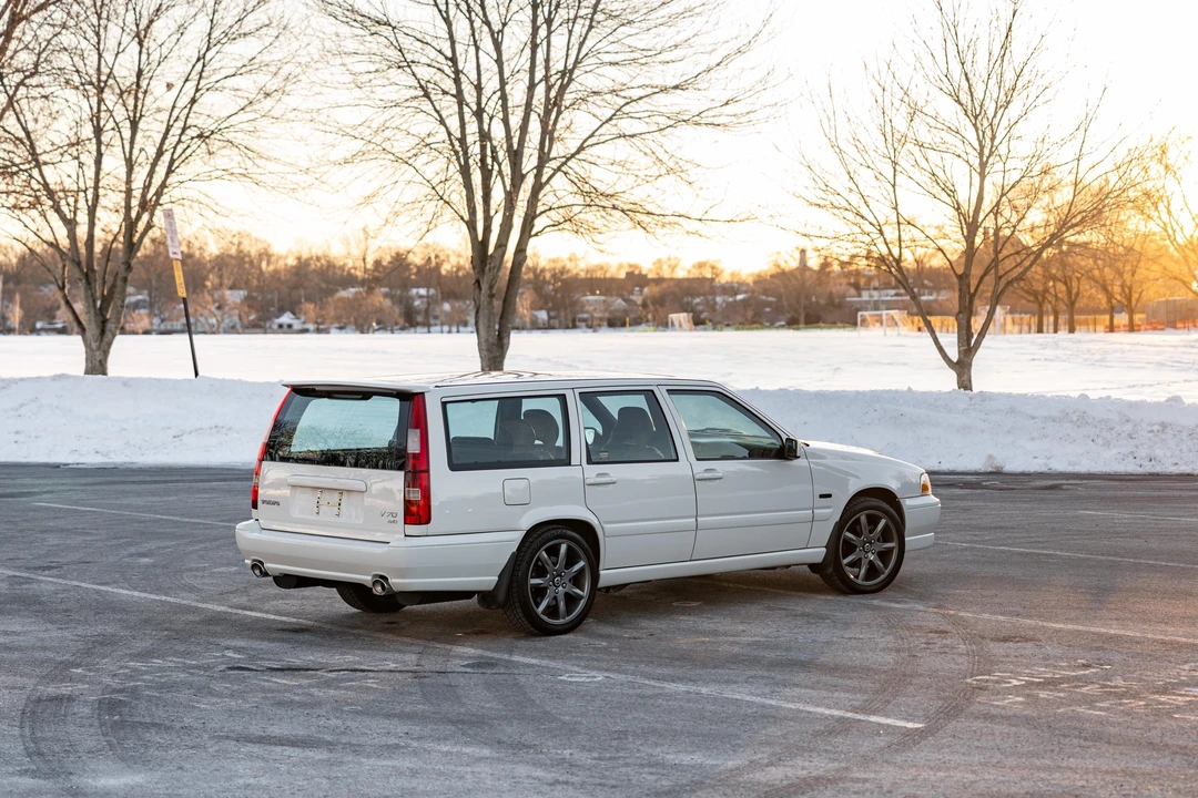 1998 Volvo V70 XC 1st Gen - Image 15 of 31