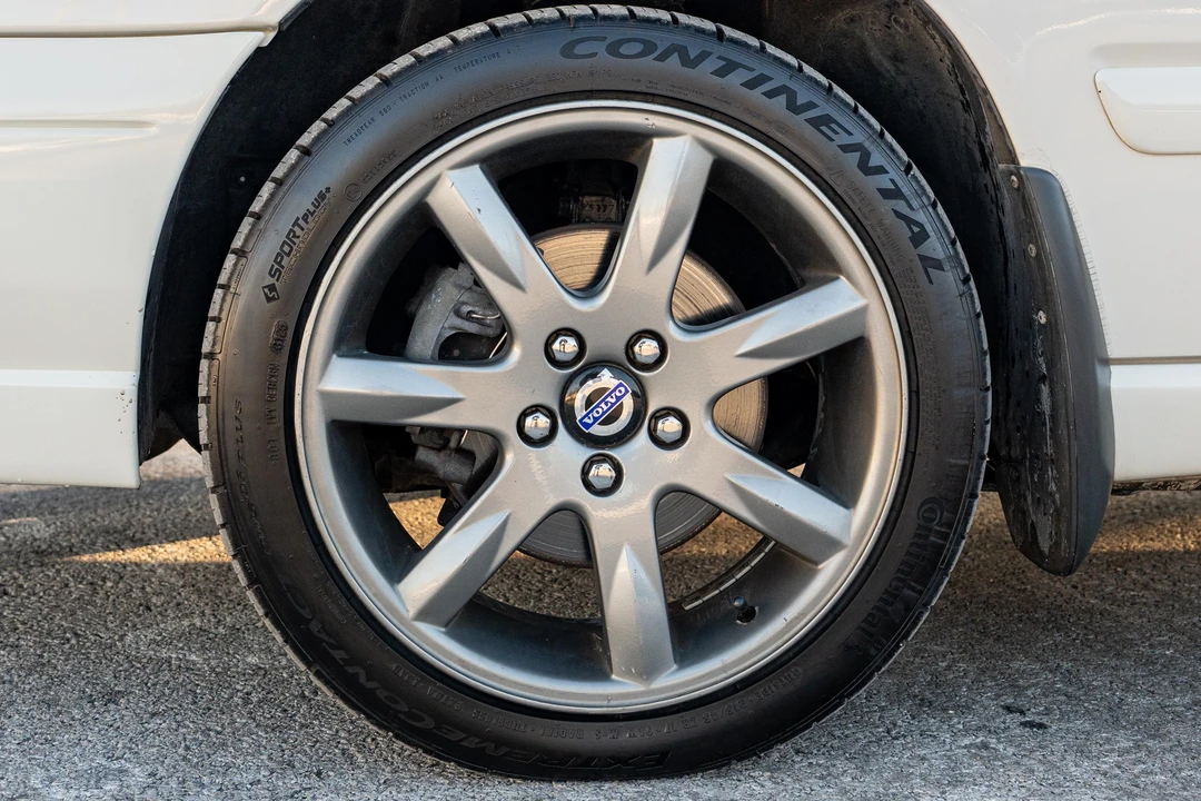 1998 Volvo V70 XC 1st Gen - Image 29 of 31