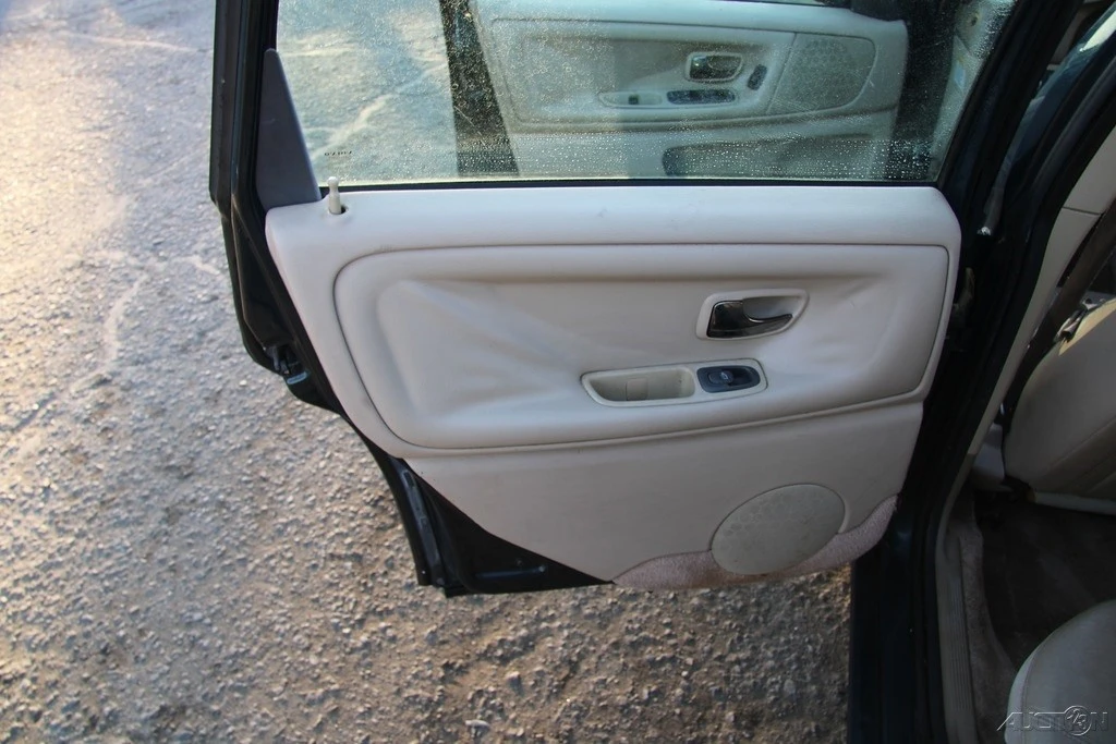 1998 Volvo V70 1st Gen - Image 19 of 21