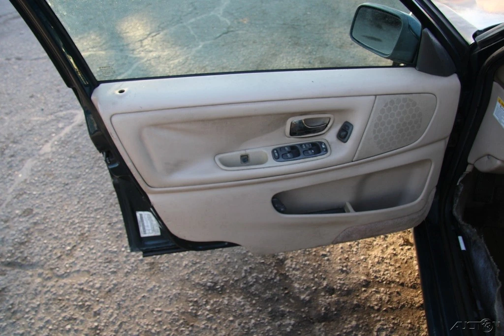1998 Volvo V70 1st Gen - Image 12 of 21