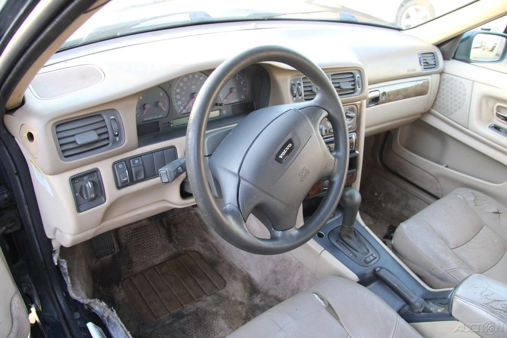 1998 Volvo V70 1st Gen - Image 14 of 21