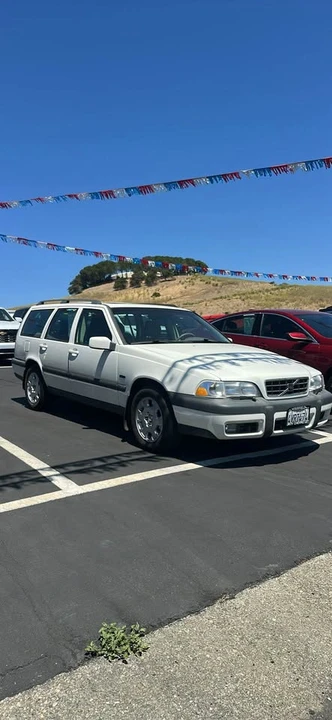 1998 Volvo V70 XC 1st Gen - Image 3 of 3