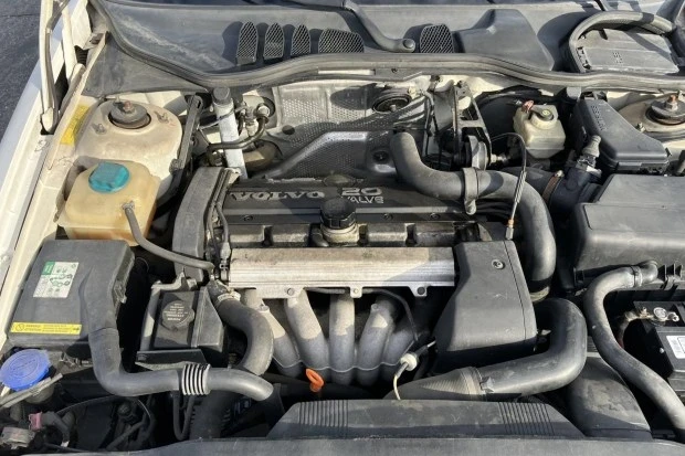 1998 Volvo V70 XC 1st Gen - Image 6 of 8
