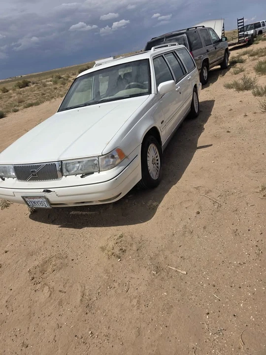 1998 Volvo V90 - Image 2 of 6