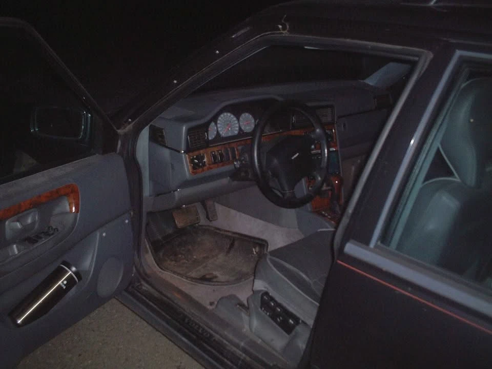 1998 Volvo 900 Series - Image 3 of 5