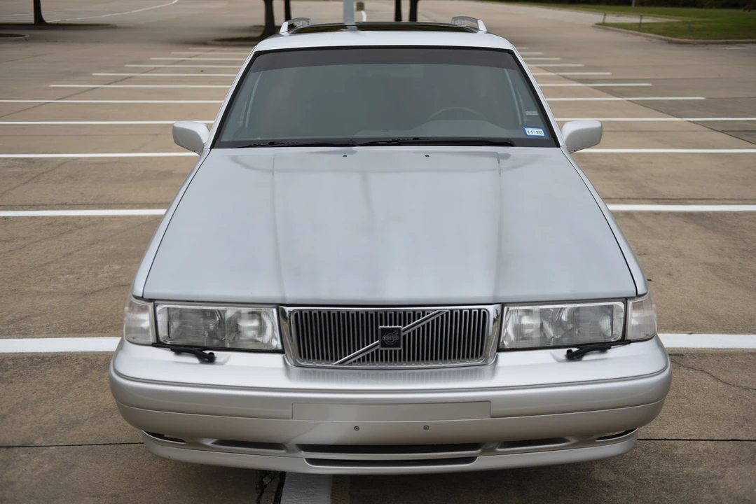 1998 Volvo V90 - Image 2 of 31