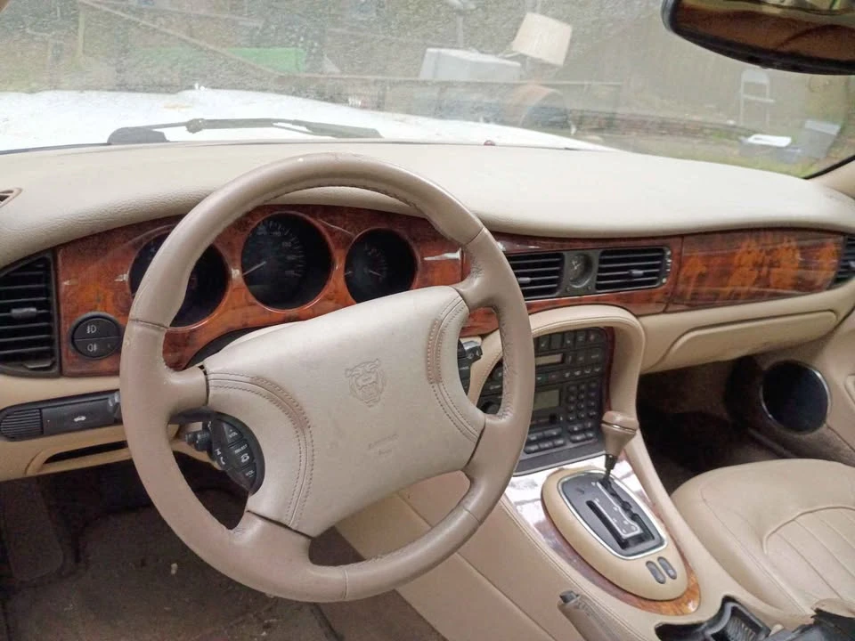 1998 Jaguar X308 XJ - Image 3 of 10