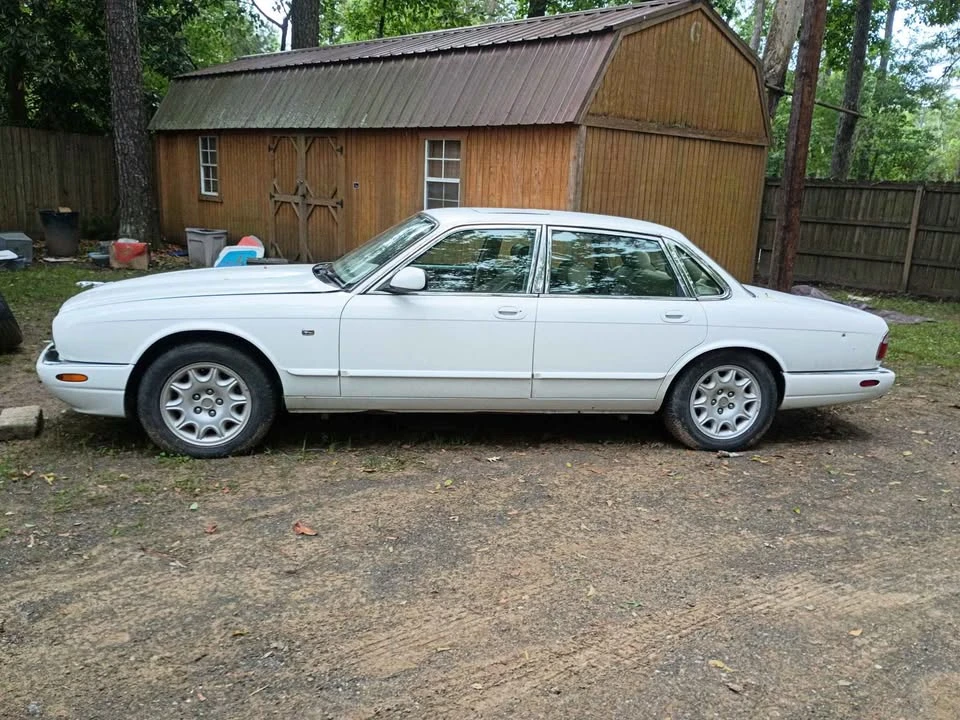 1998 Jaguar X308 XJ - Image 10 of 10