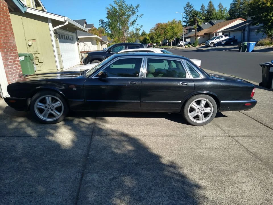1998 Jaguar X308 XJR - Image 2 of 5