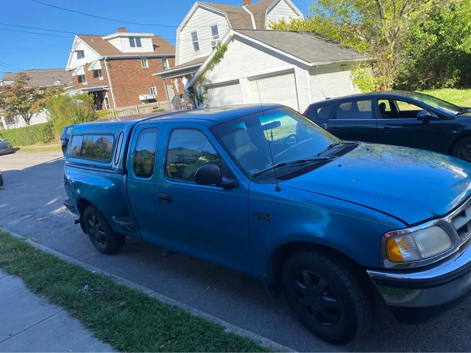 1998 Ford F-150 10th Gen - Image 4 of 10