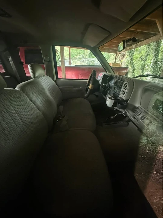 1998 GMC Sierra 1st Gen - Image 2 of 7