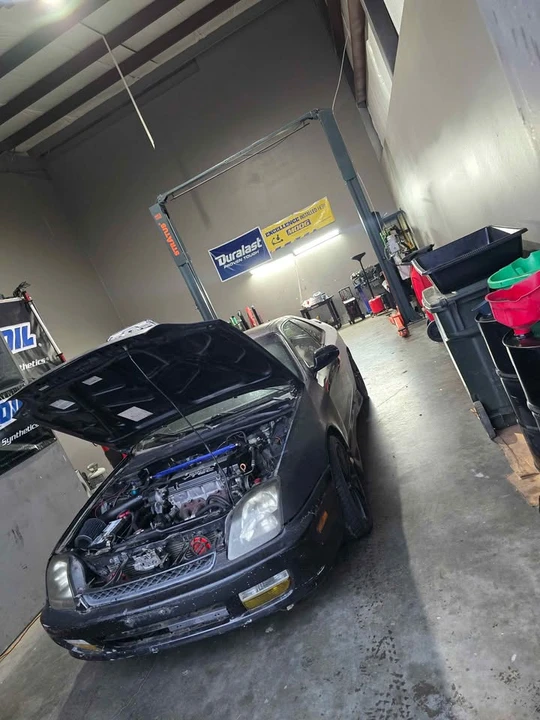 1998 Honda Prelude 5th Gen - Image 2 of 2