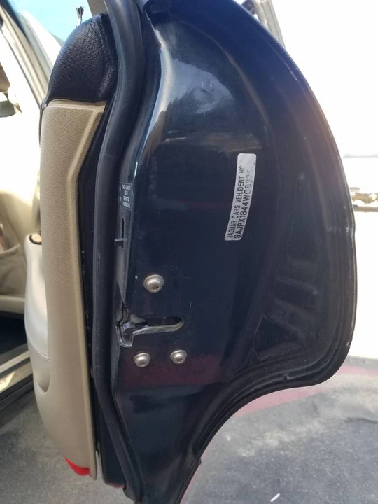 1998 Jaguar X308 XJR - Image 12 of 24