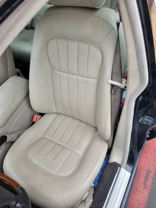 1998 Jaguar X308 XJR - Image 4 of 24